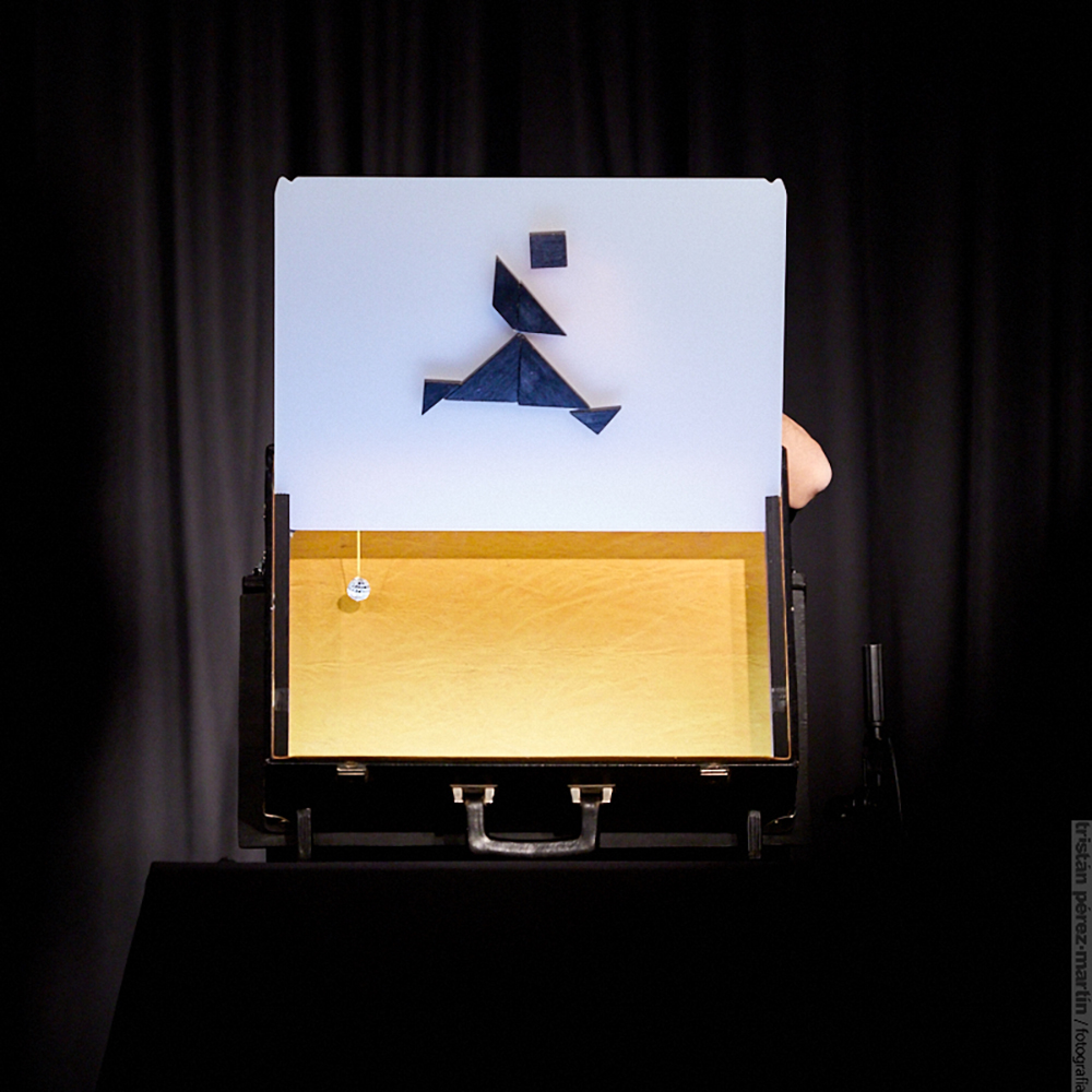 A2MANOS / El cruce ©Tristan Perez-Martin